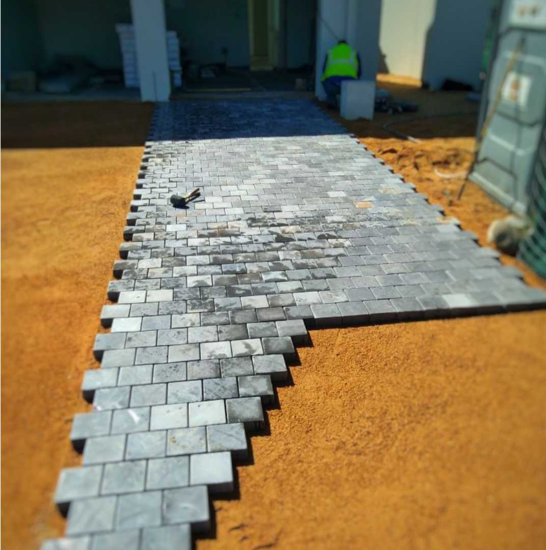 outdoor-tiling-services